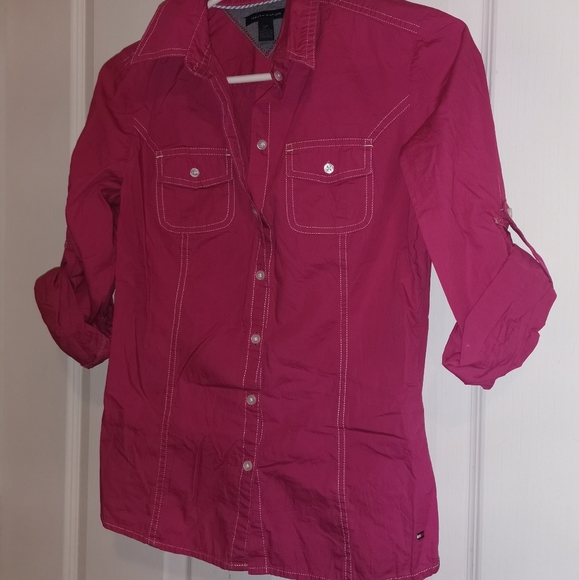 3/60$🧥 Tommy Hilfiger Pink button down shirt S - Picture 3 of 9